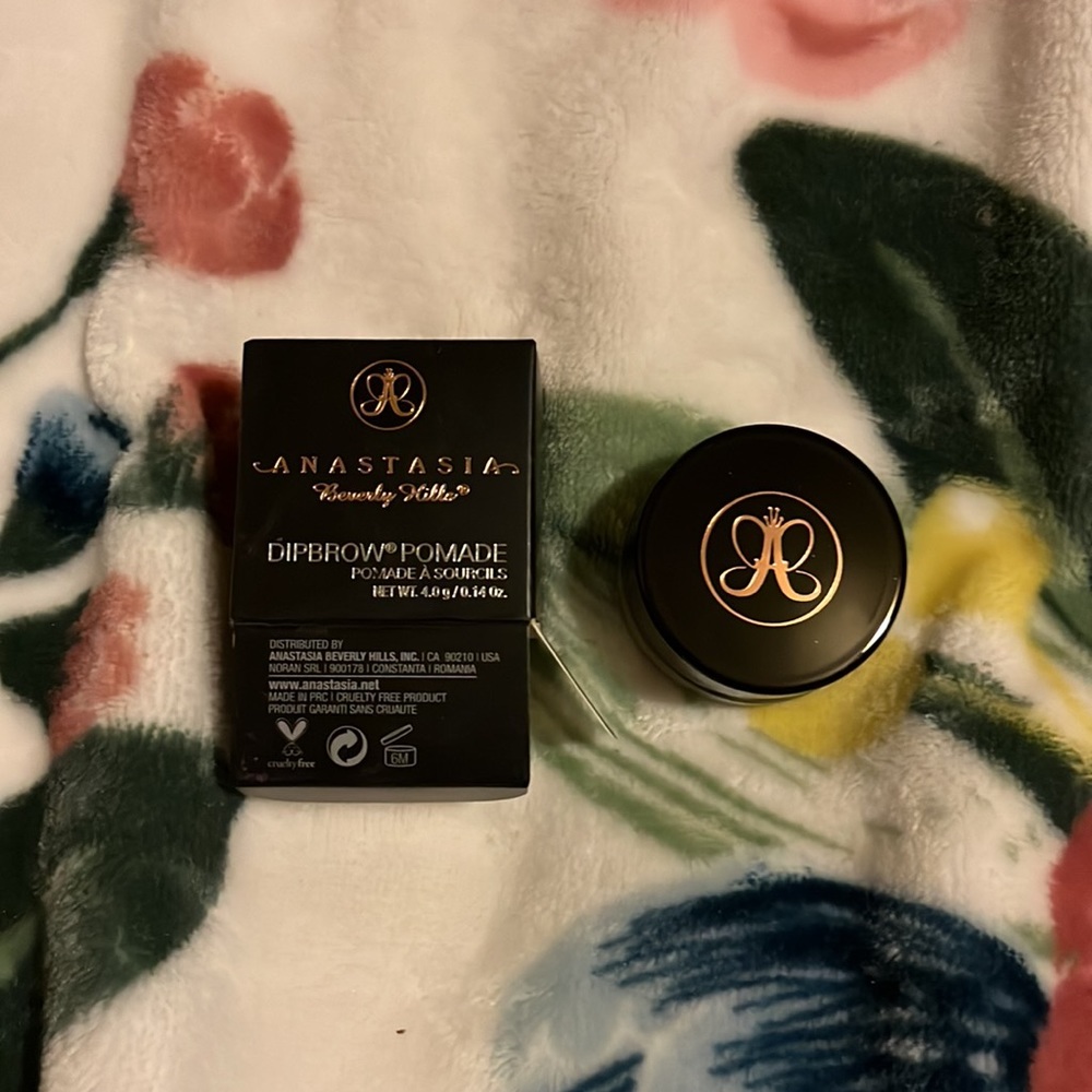 3/$20 Anastasia dipbrow pommade